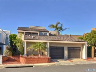 Sold Backs to the Ocean and Sunset Views 3800 sqft Gourmet Kitchen 4 bedrooms 5 bathrooms